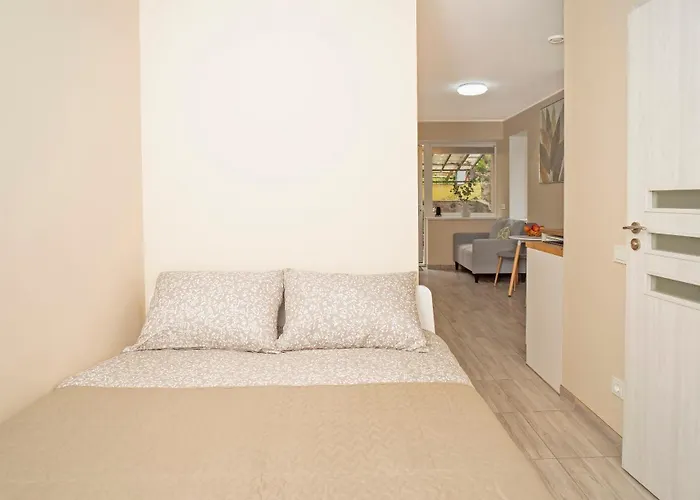 Compact And Comfy On The Greenhill דירה *